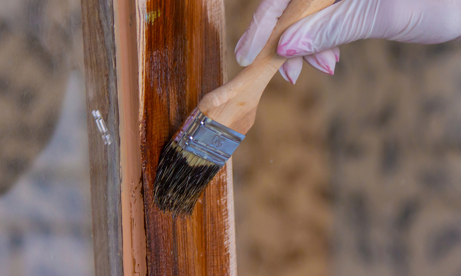 Colores de Barniz para Madera: la Guía Completa para Elegir el Tono Perfecto