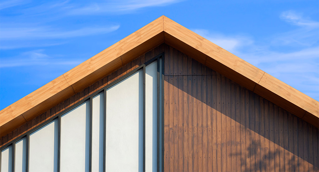 Resina de urea para revestimiento de madera